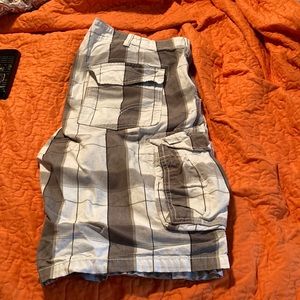 Men’s Levi’s size 38 cargo shorts